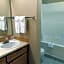 Lavissh inn and Suites