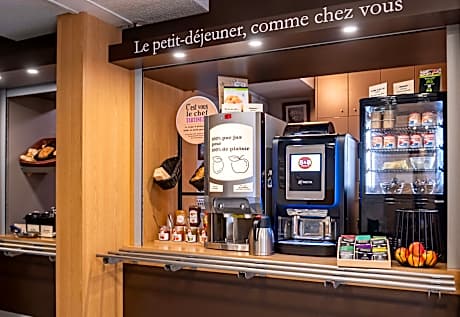 B&B Hotel Saint Etienne - La Terrasse