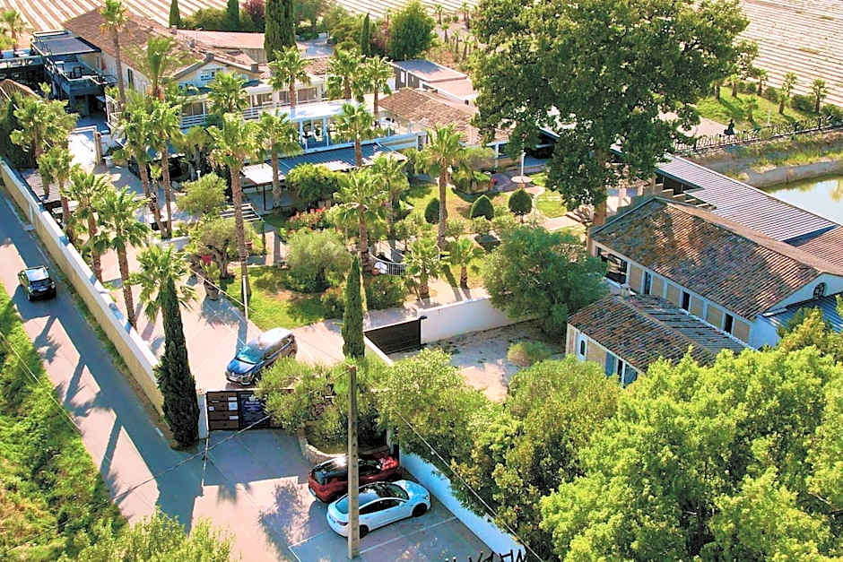 Mas La Farelle Chambre d'hote,Fitness & Salle de jeux Gratuite & SPA en supplément