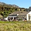 Mammoth Hot Springs Hotel