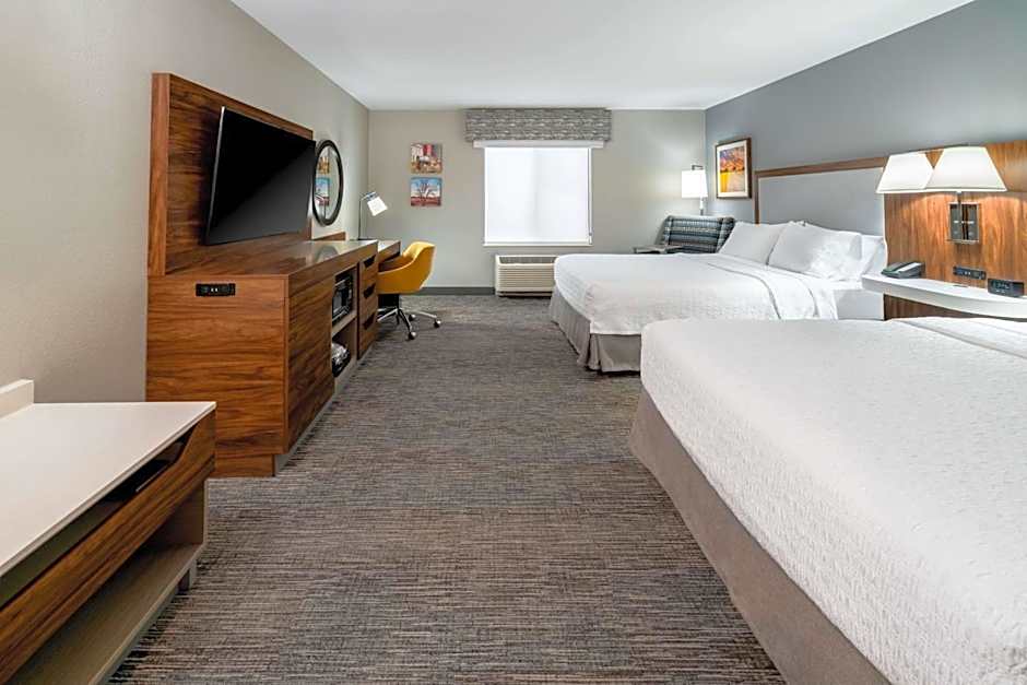Hampton Inn By Hilton Mitchell