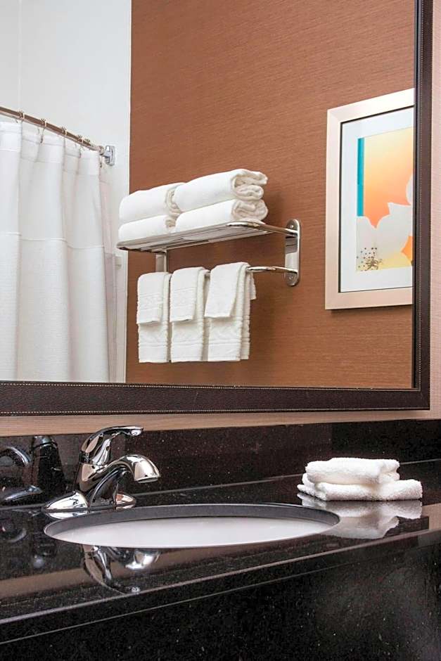 Fairfield Inn & Suites by Marriott Quincy