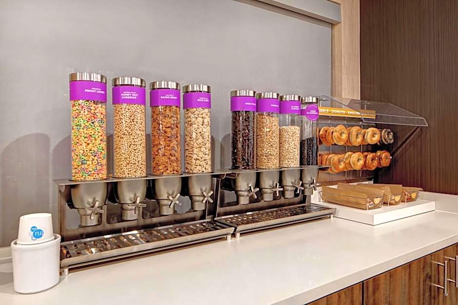 Tru by Hilton Oxford