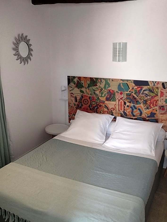 Small Double Room — 4 fotoğraftan 1. fotoğraf