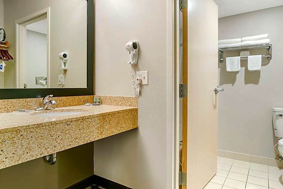 Best Western Beacon Inn