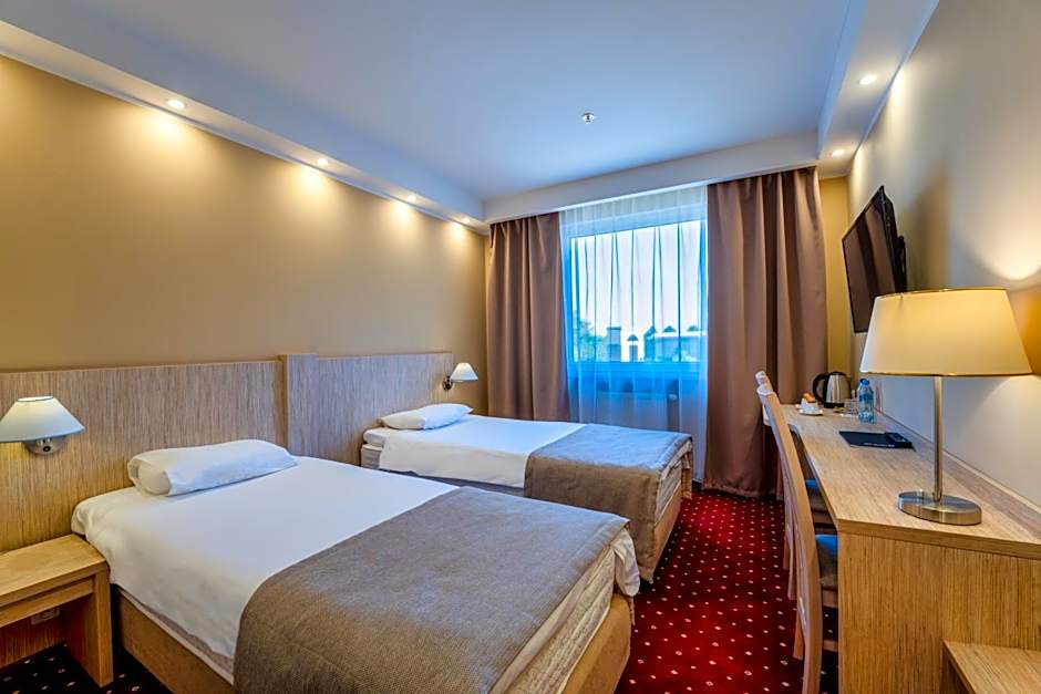 Photo 1 of 50 of Hotel 500