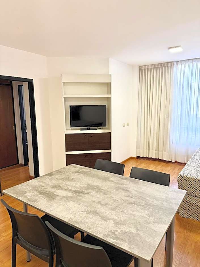 Urquiza Apart Hotel & Suites