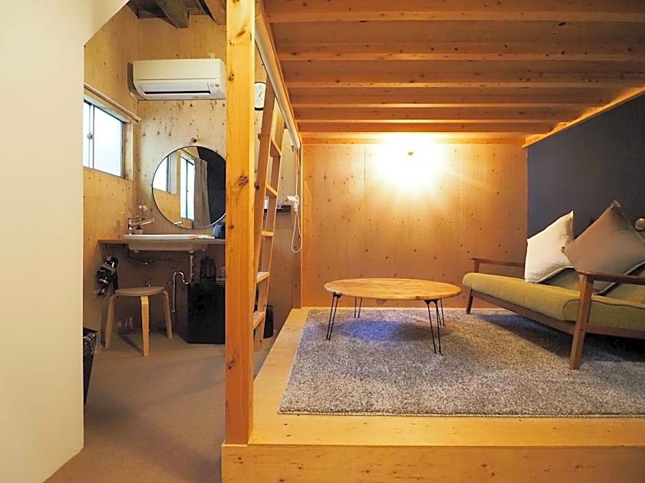 Tomarigi Hostel Shu