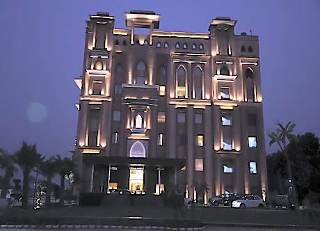 Geeta Sarovar Portico Panipat