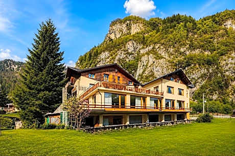 Miravalle Supersport Hotel