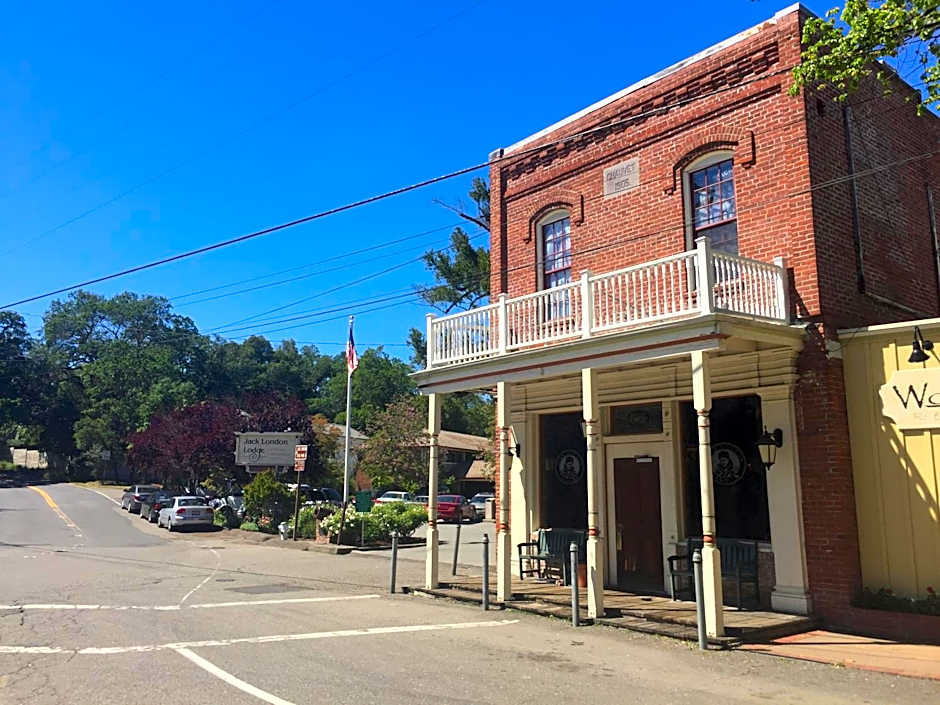 The Jack London Lodge