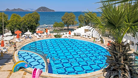 Mandalinci Beach Hotel - Alojamientos en TURGUTREIS