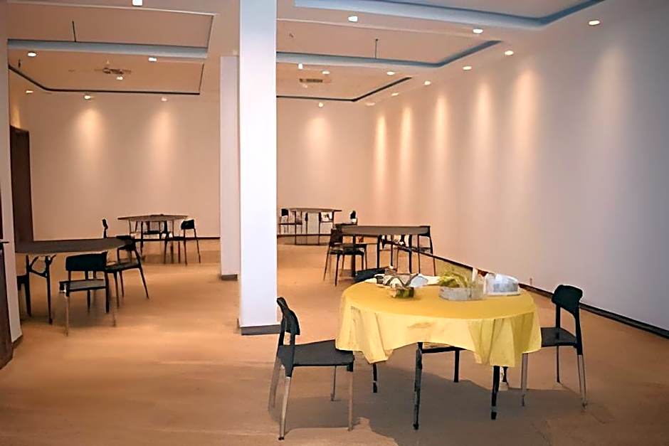 Lemonwood Suites By F9 Hotels