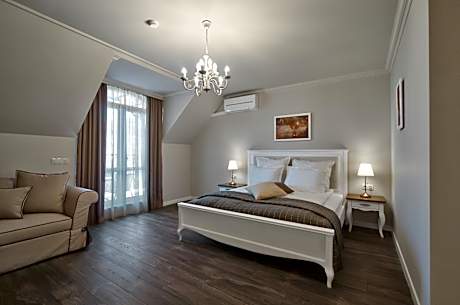 Double room with Partial Sea view (2 Adults + 1 Child)