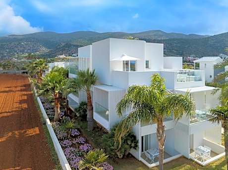 Akrogiali Garden Hotel