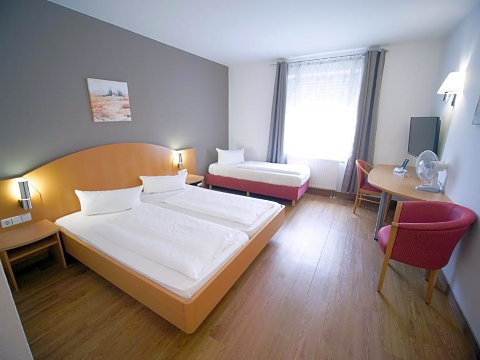 Hotel SunParc - SHUTTLE zum Europa-Park Rust 4km & Rulantica 2km