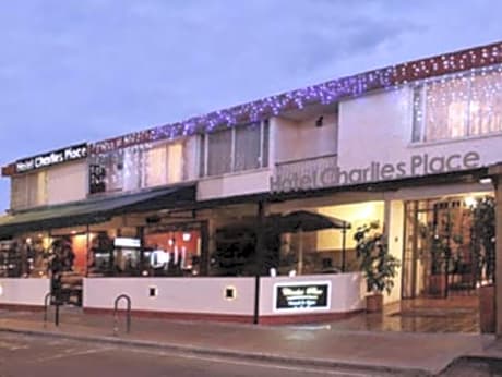 Hotel Charlies Place