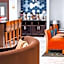La Quinta Inn & Suites by Wyndham Evansville