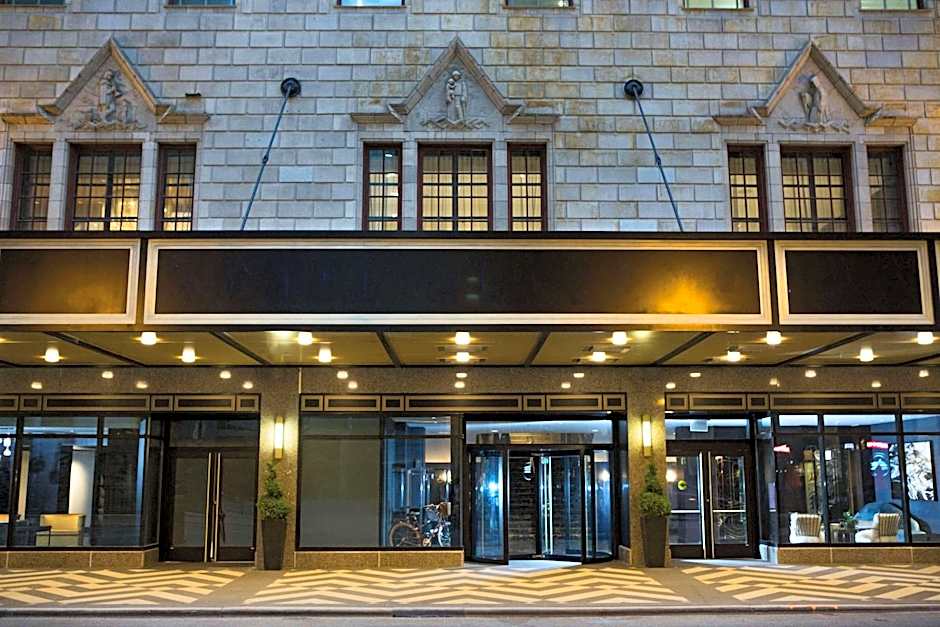 The Allegro Royal Sonesta Hotel Chicago Loop