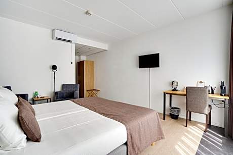 Comfort Double Room with Shower