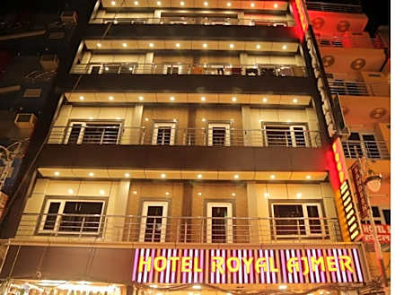 Hotel Royal Ajmer (100 m From Dargah Sharif )