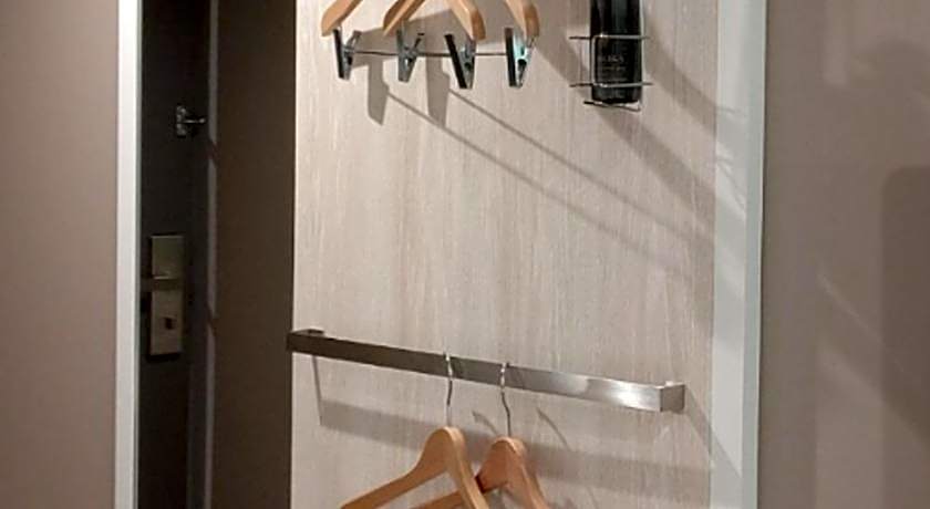 VIA INN SHIN-OSAKA SHOMENGUCHI - JR WEST GROUP