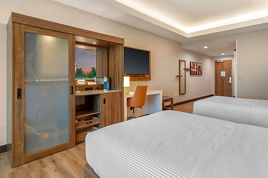 Cambria Hotel Pigeon Forge