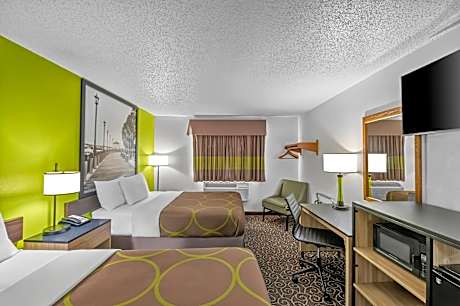 2 Double Beds Smoking