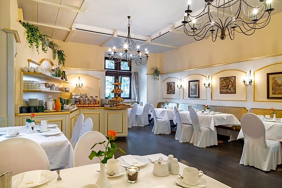 Burghotel Staufenberg