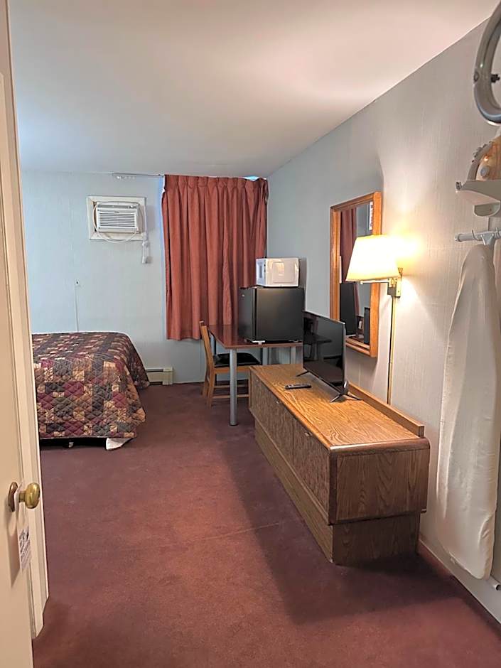 Pamola Motor Lodge