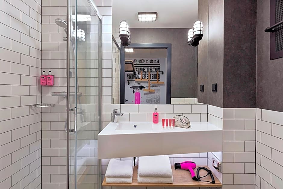 Moxy by Marriott Katowice Airport