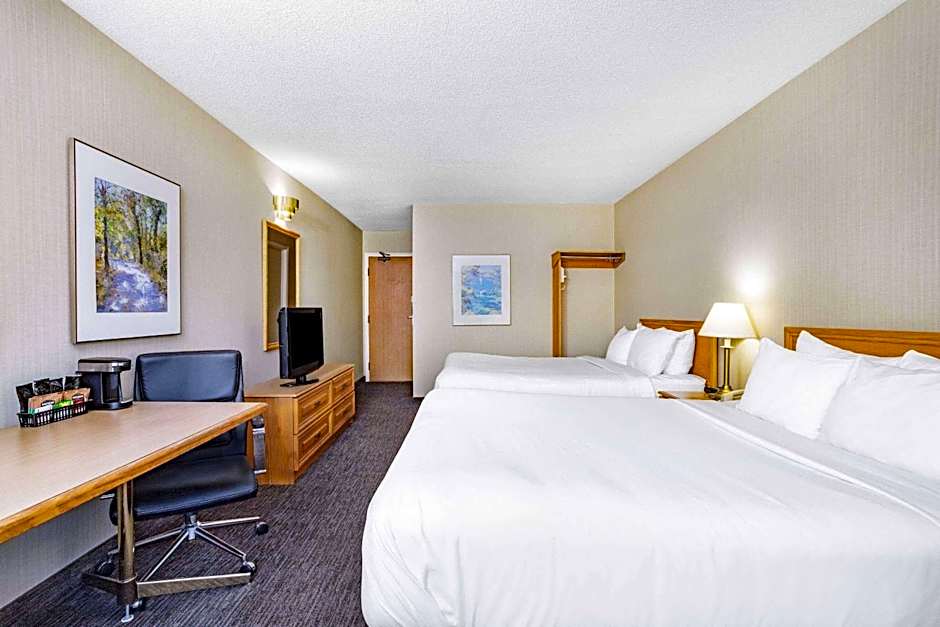 Travelodge by Wyndham Bridgewater