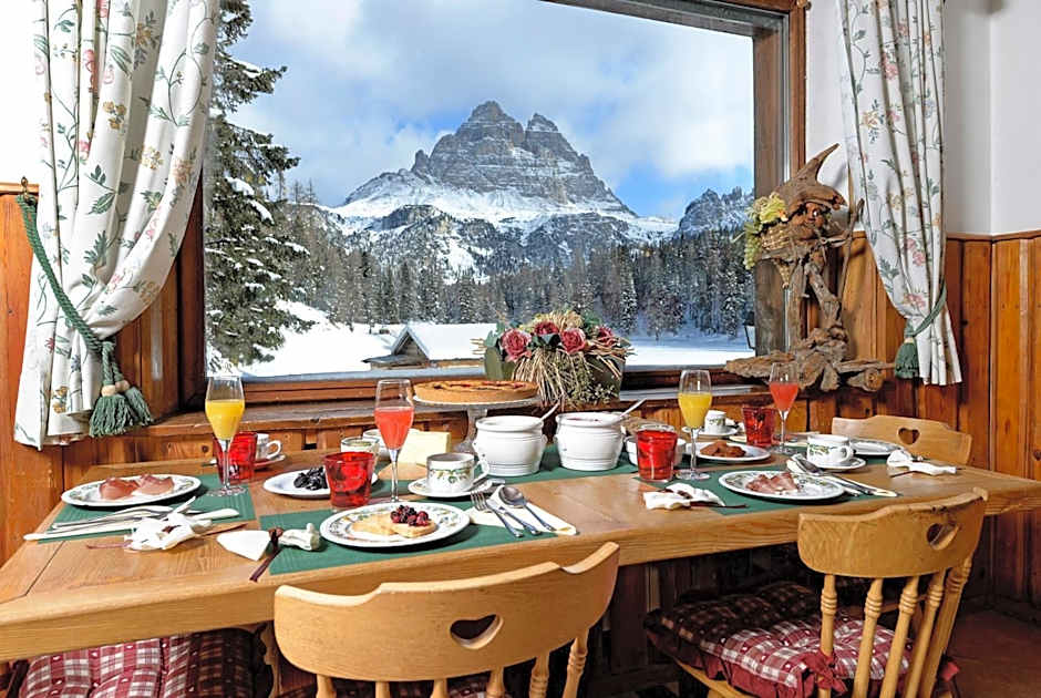 Albergo Chalet Lago Antorno