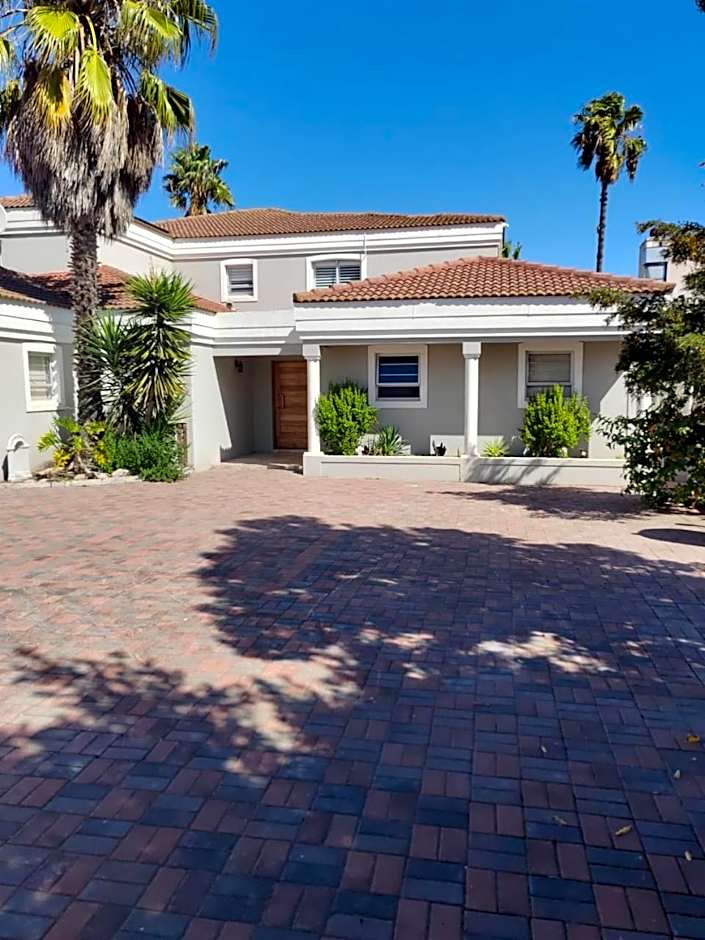 Russells on the Port