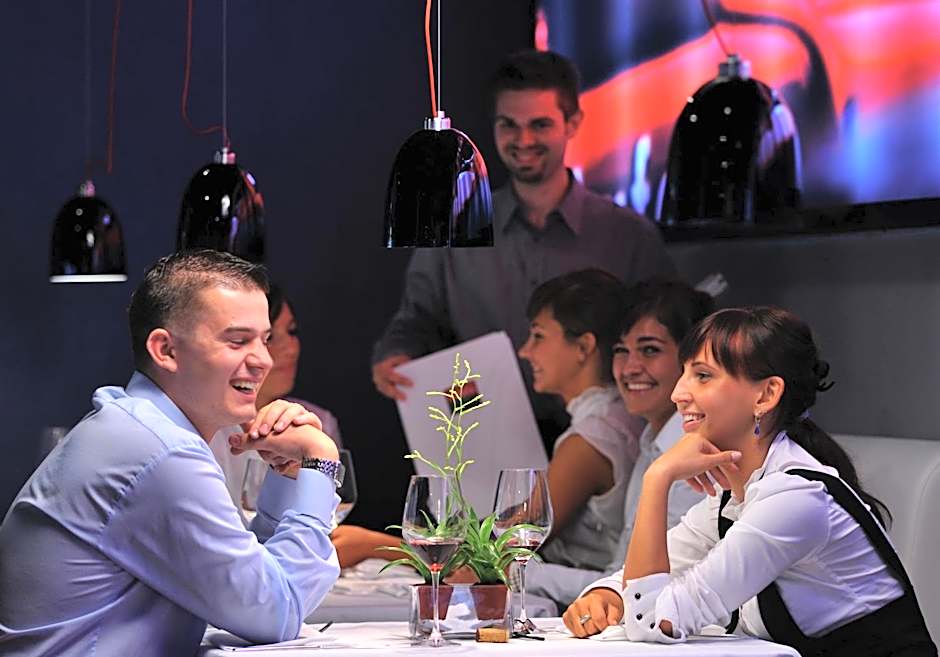 Silver Hotel & Gokart Center