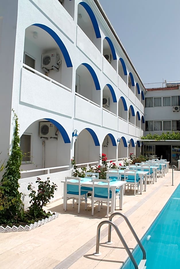 Altinyaz Hotel