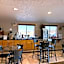 Cassville Four Seasons Inn & Suites
