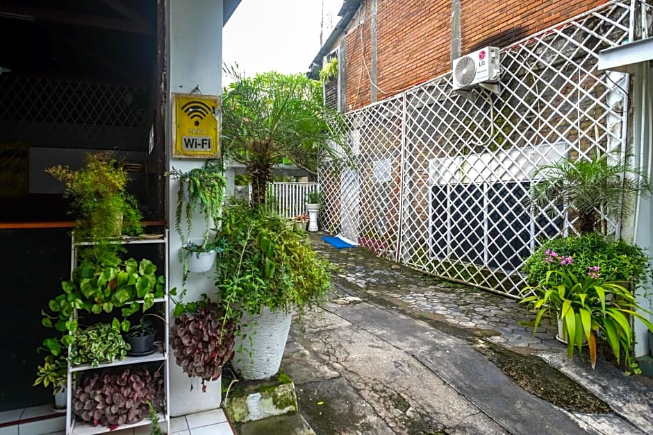 RedDoorz at Paris Ocean