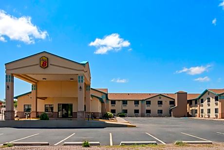 Super 8 by Wyndham Santa Rosa