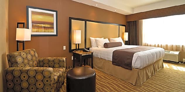 Best Western Premier Freeport Inn Calgary Airport