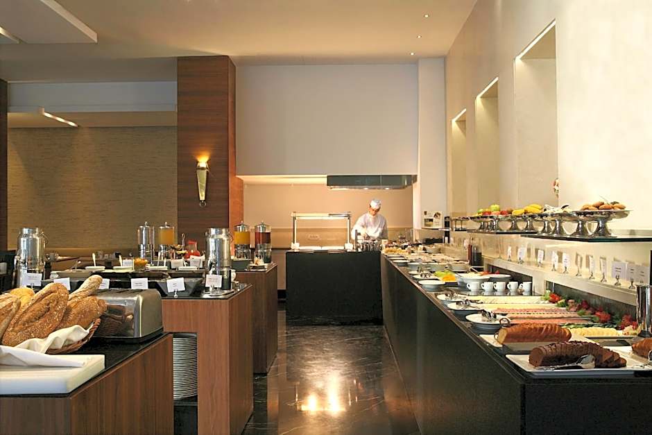 Aquila Atlantis Hotel