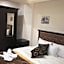 Pyramids Top Inn