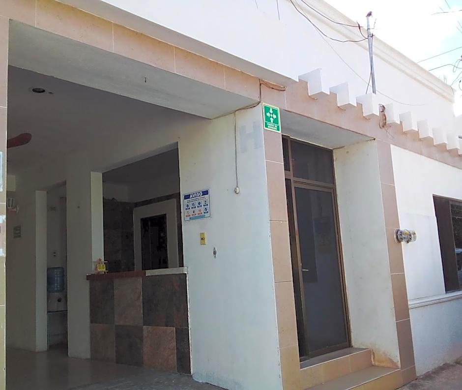 Hotel & Hostal 230
