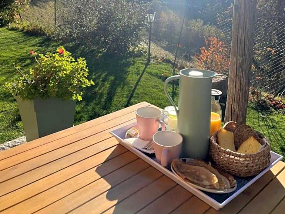 Chez Fred et Carine (Petit-déjeuner bio inclus)