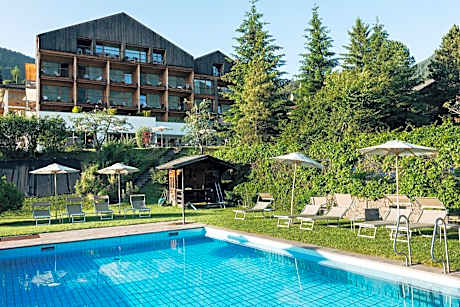 Hotel Tyrol