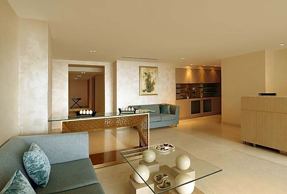 DoubleTree By Hilton Hotel Agra