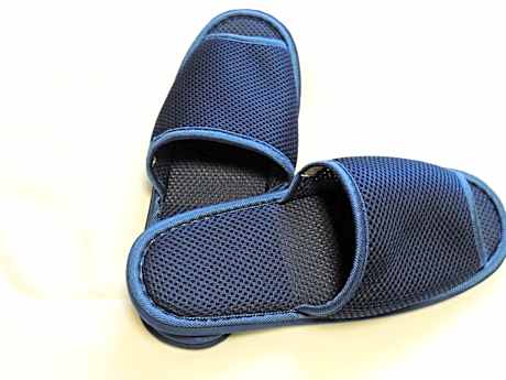 Small Double Room - Smoking - No Daily Cleaning