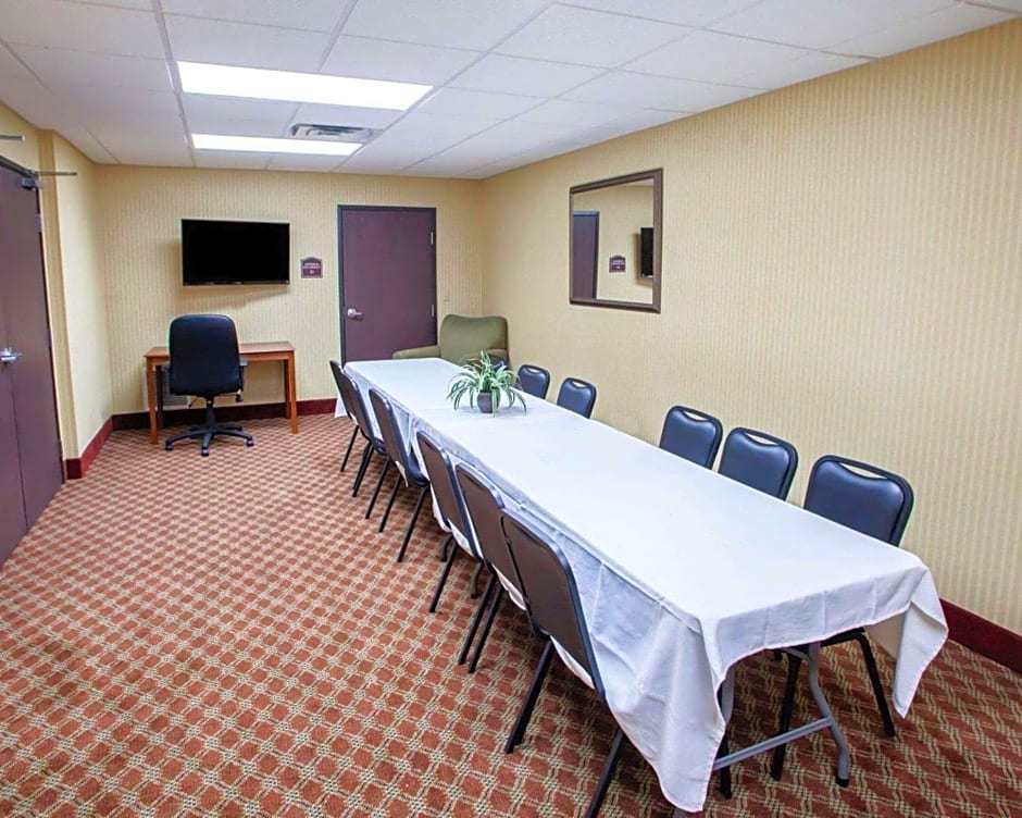 Comfort Inn & Suites Harrisonville