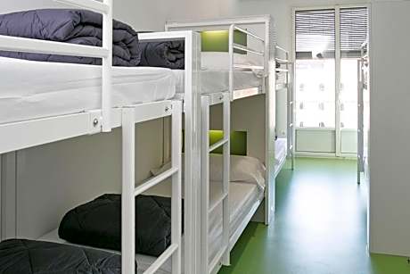 8-Bed Mixed Dormitory Room