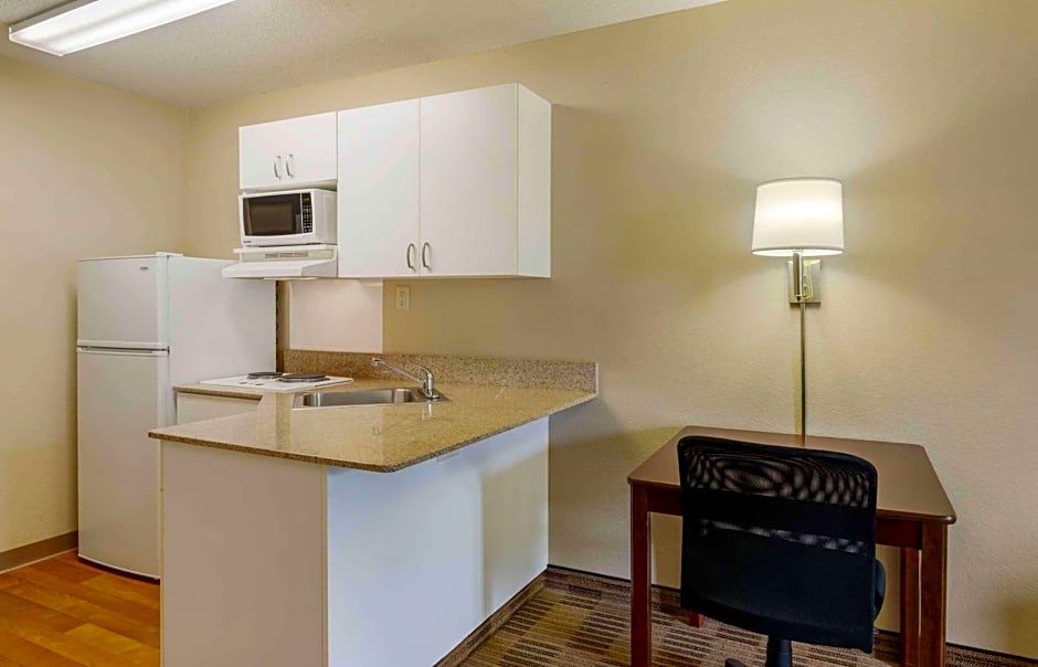 Extended Stay America Select Suites - Atlanta - Alpharetta - Rock Mill Rd.